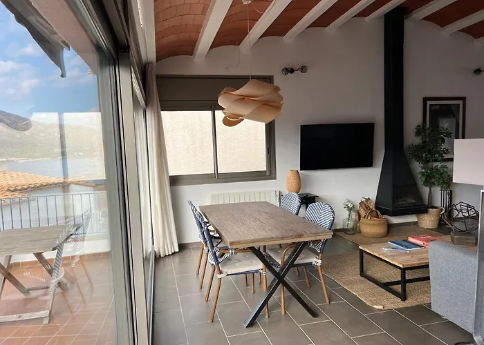 Big Family House In The Center Of El Port De La Selva