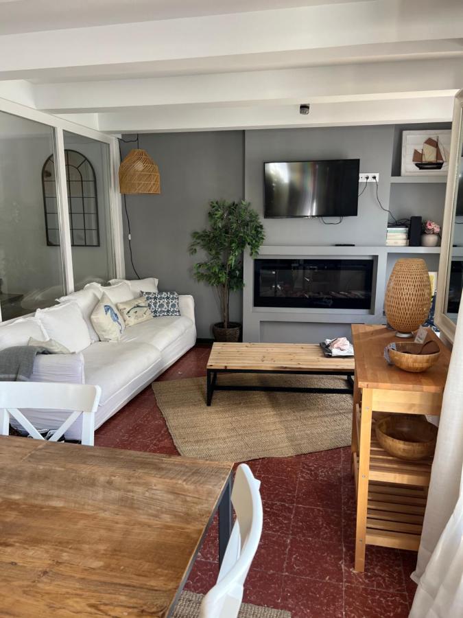Big Family House In The Center Of Apartamento El Port De La Selva